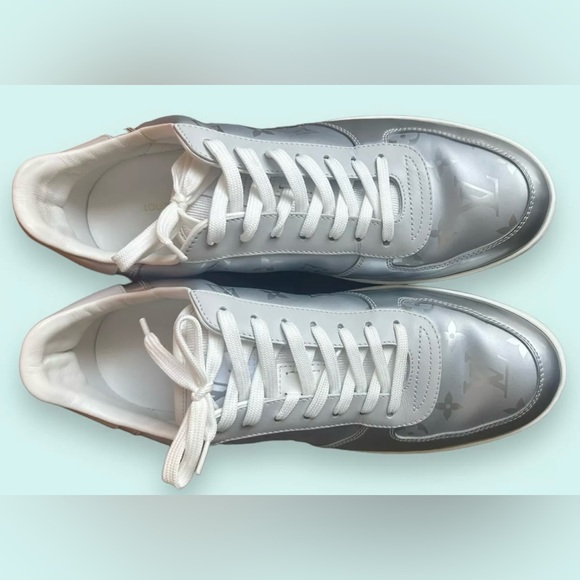 LOUIS VUITTON Rivoli low top leather sneakers Men size 8.5 with box. - Picture 3 of 11